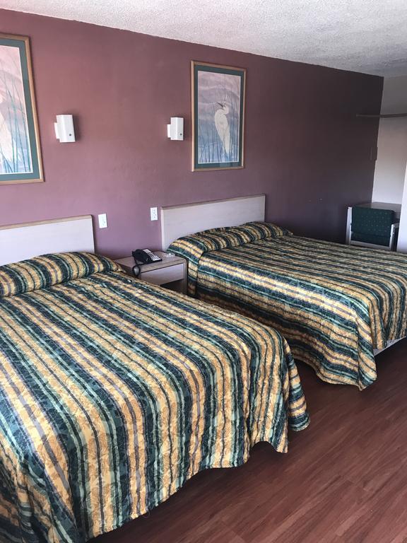 Economy Inn Модесто Екстер'єр фото